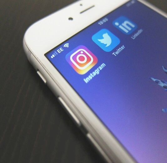social media design-03